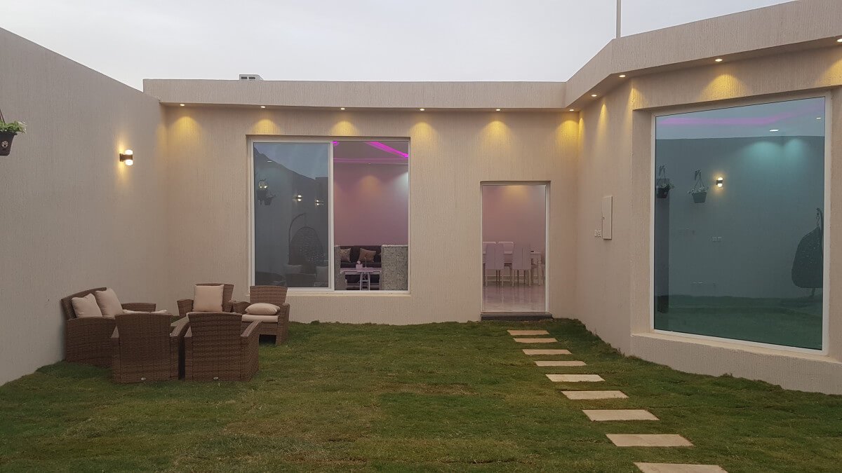 بناء ملاحق ومجالس